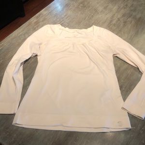 Mountain Hardware Long Sleeve soft butter shirt